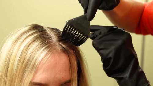 Через некоторое время, для получения желаемого результата, следует тщательно вымыть волосы и избегать спутывания прядей